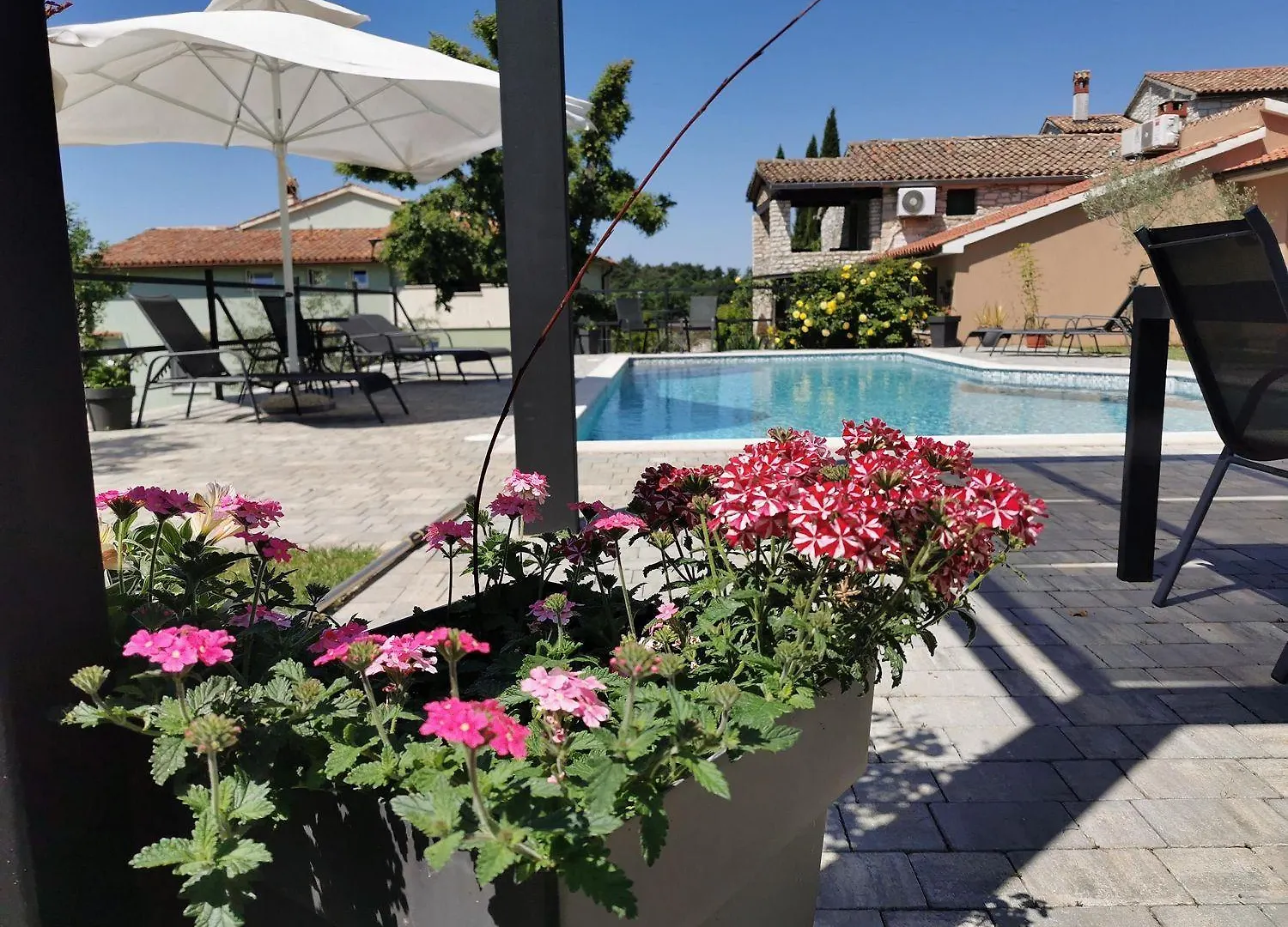 Traumhaftes Apartment Mit Salzwasserpool, Willkommendrink, Grillbereich - Bei Rovinj Pajkovici 0*,  Хорватия